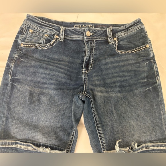 Grace in LA Blue Jeans with Embellished Pockets - Picture 4 of 12